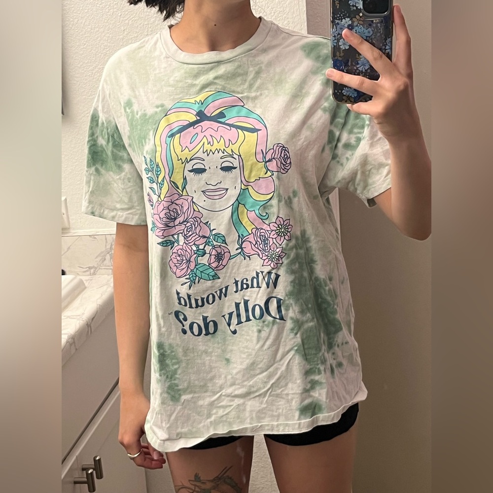 dolly parton tee!